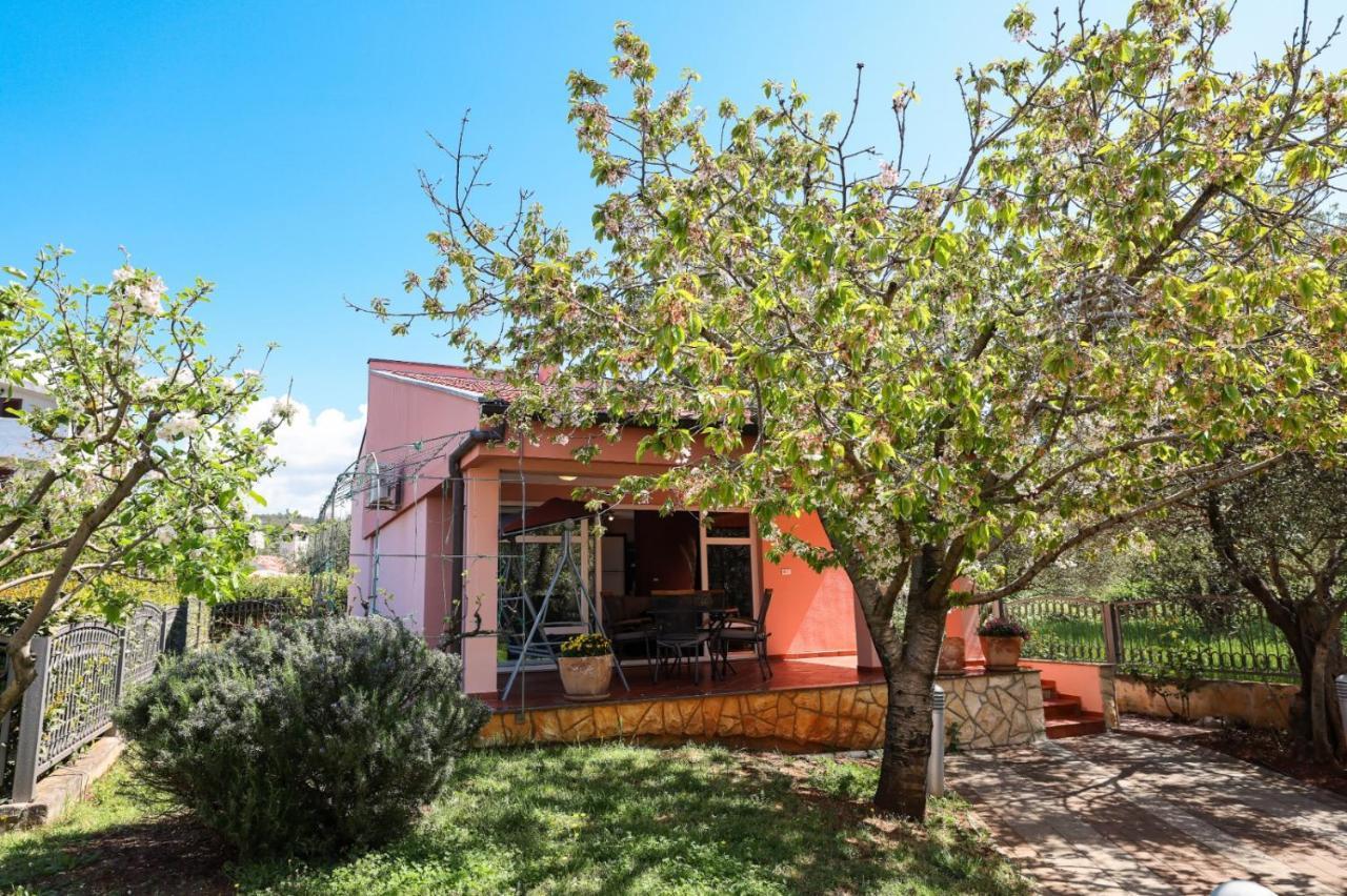 Holiday Home Cvita Sukošan Esterno foto