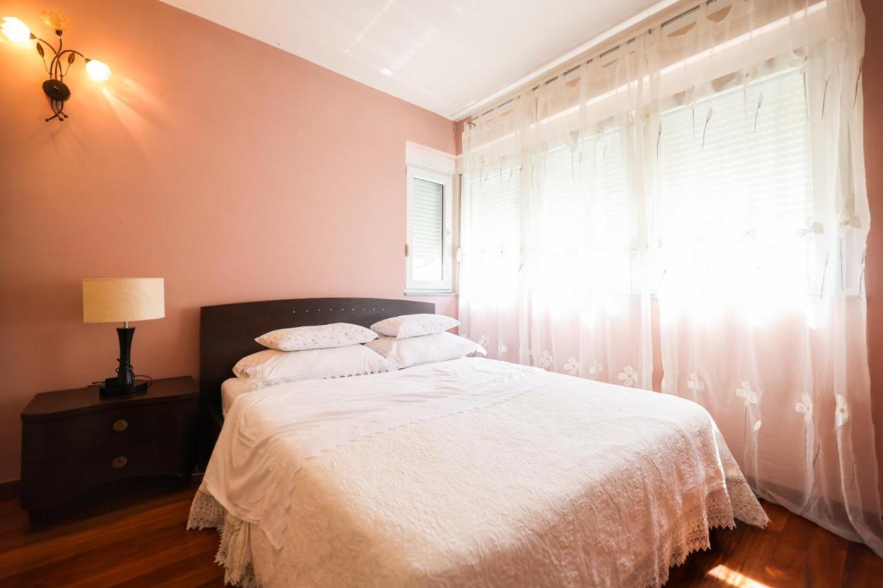 Holiday Home Cvita Sukošan Esterno foto